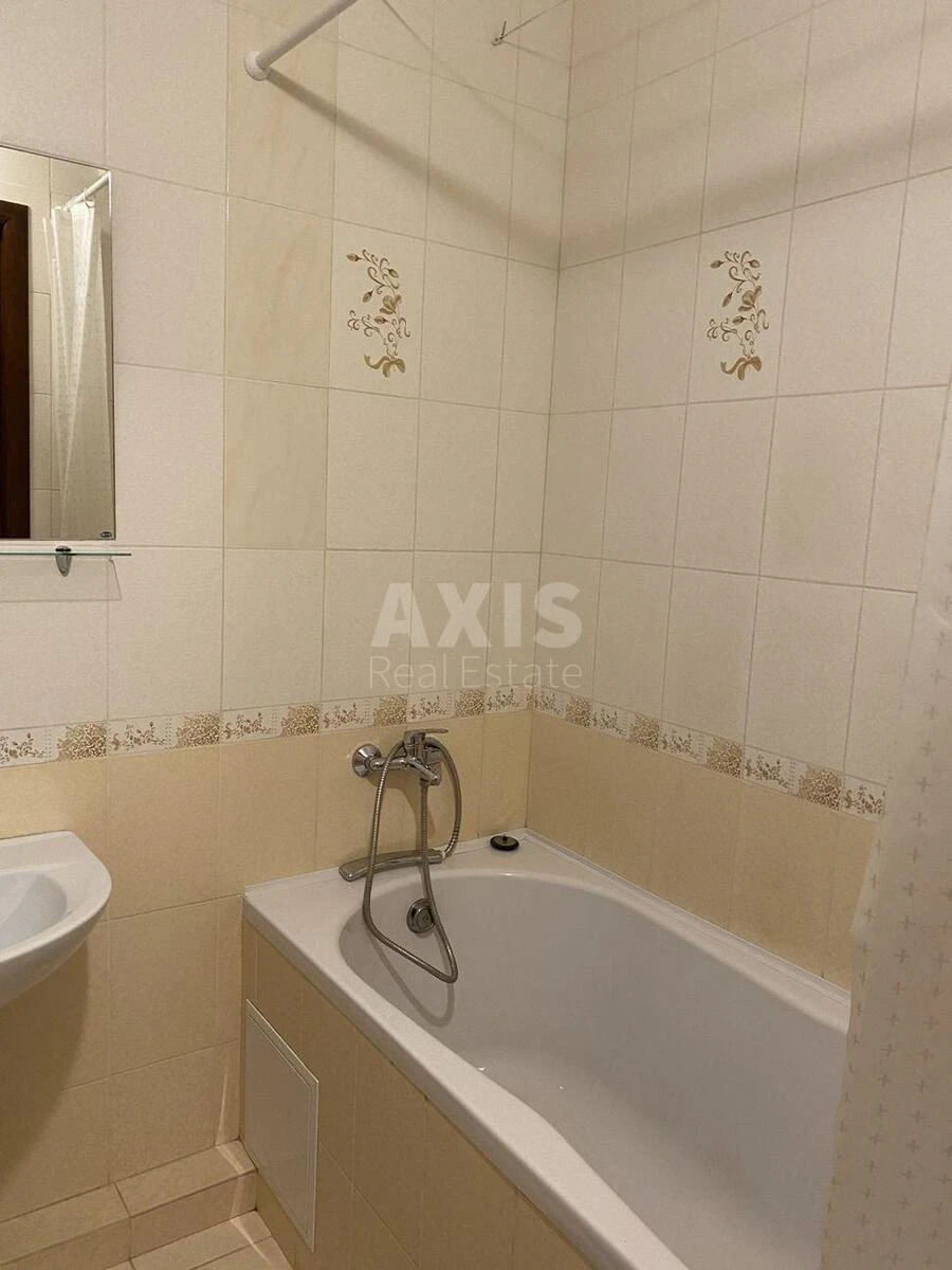 1k apartment vul. Voskresens'ka 14Б682705
