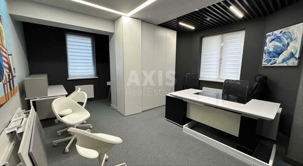 Office vul. Jevgena Konoval'cja 34, 240m2621815