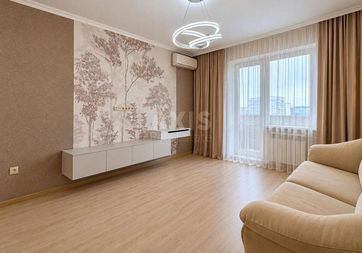 2k apartment vul. Vyshnjakivs'ka 13Б718132