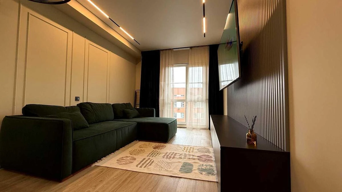 2k apartment vul. Myhajla Maksymovycha 24В705820