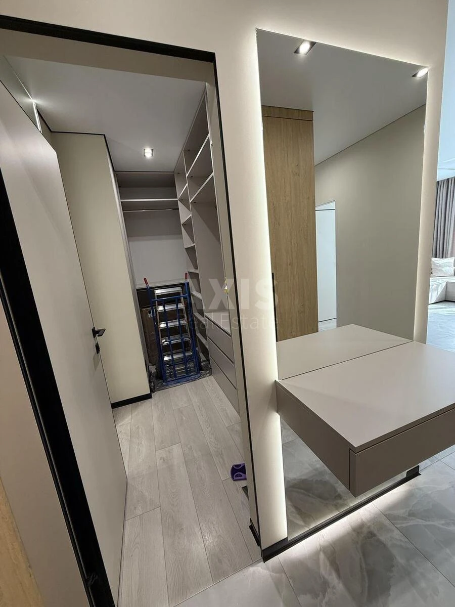 2к квартира ул. Александра Олеся 27А706815