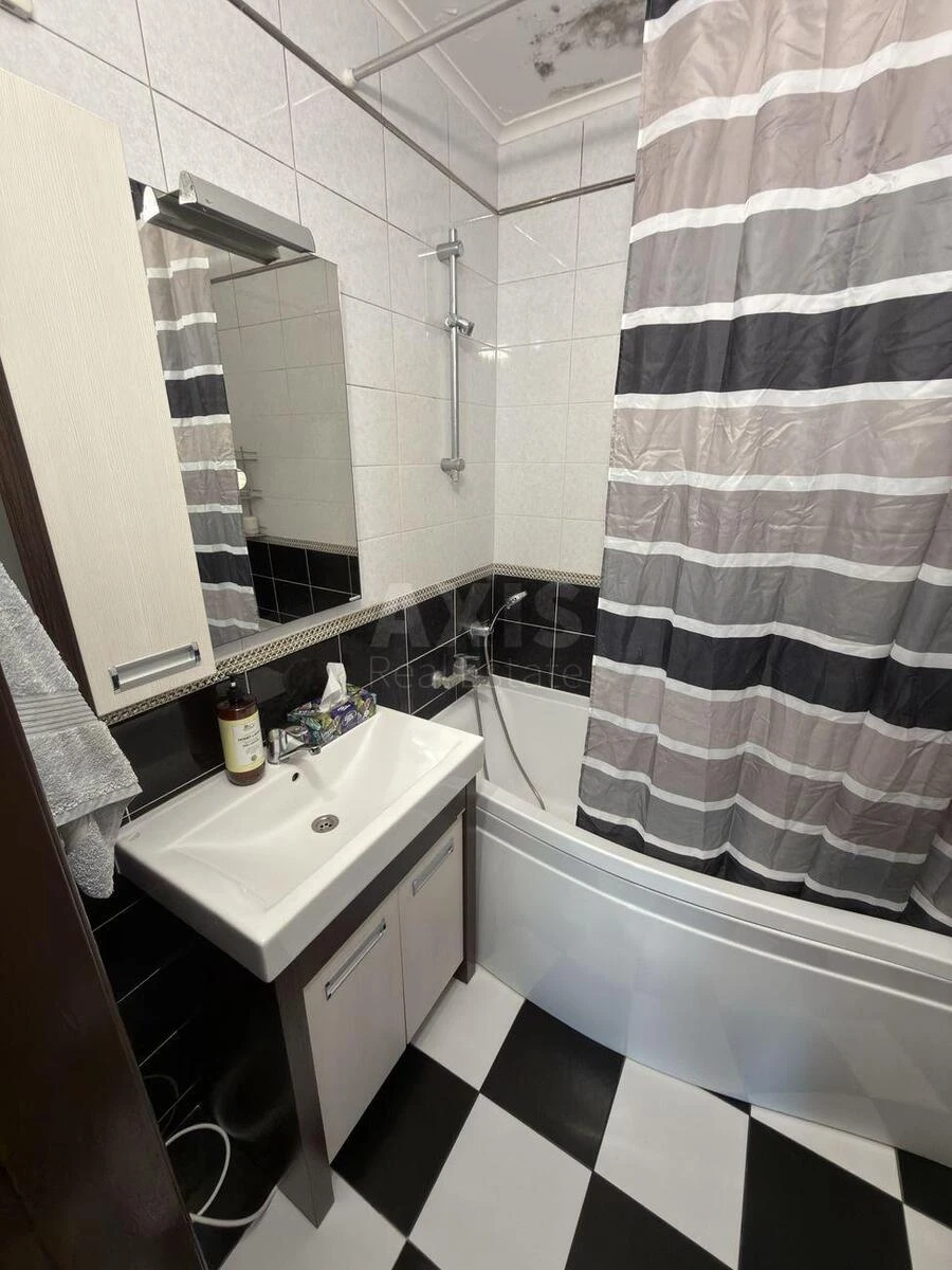3k apartment vul. Puljuja Ivana 17085811