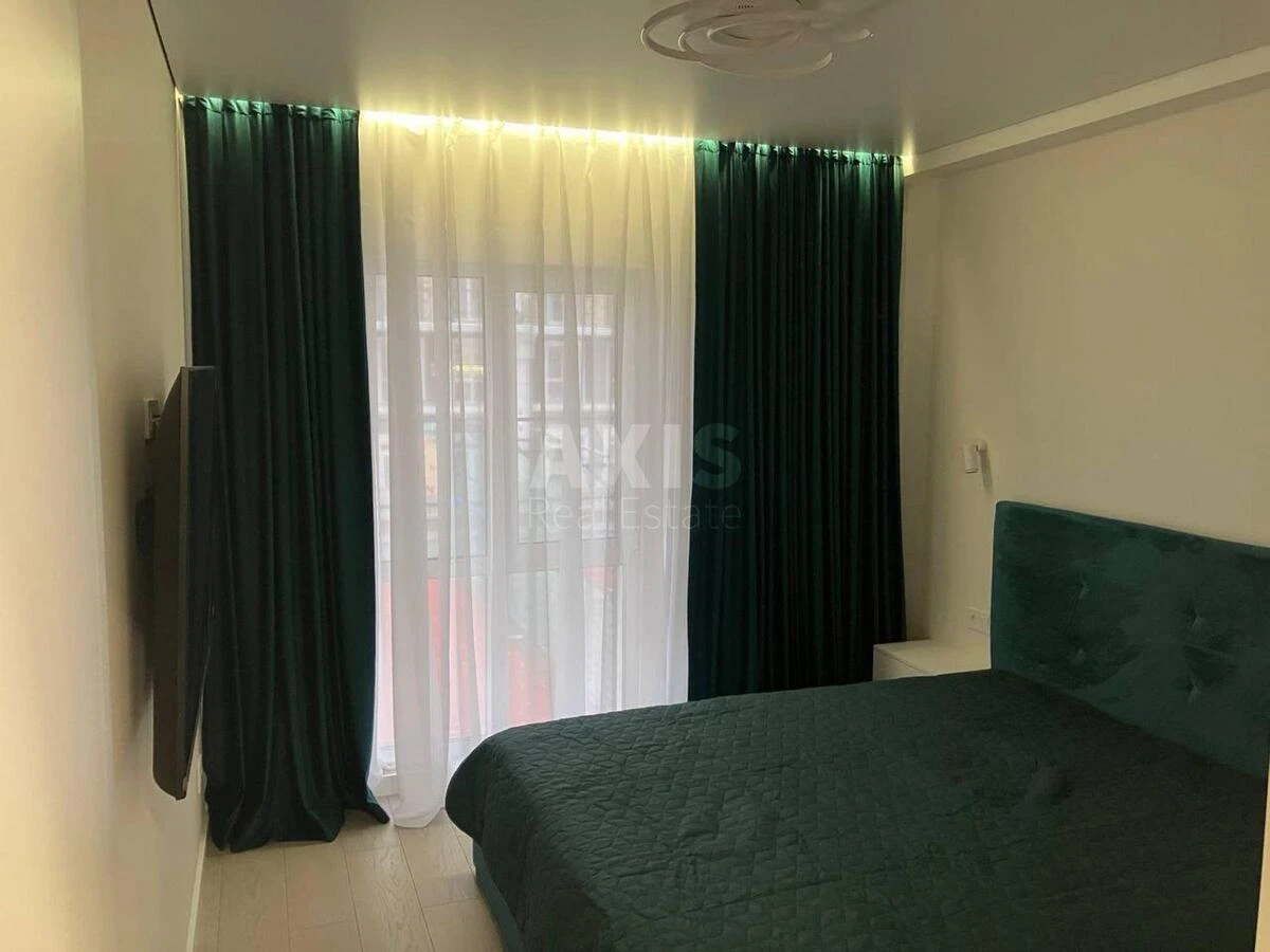 2k apartment vul. Myhajla Maksymovycha 24В696684