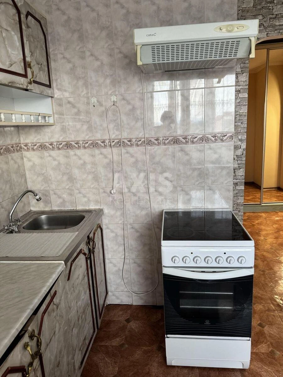 2k apartment vul. Kashtanova 4697551