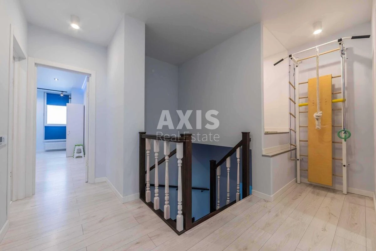 4k apartment pr-t Berestejskij 676534613