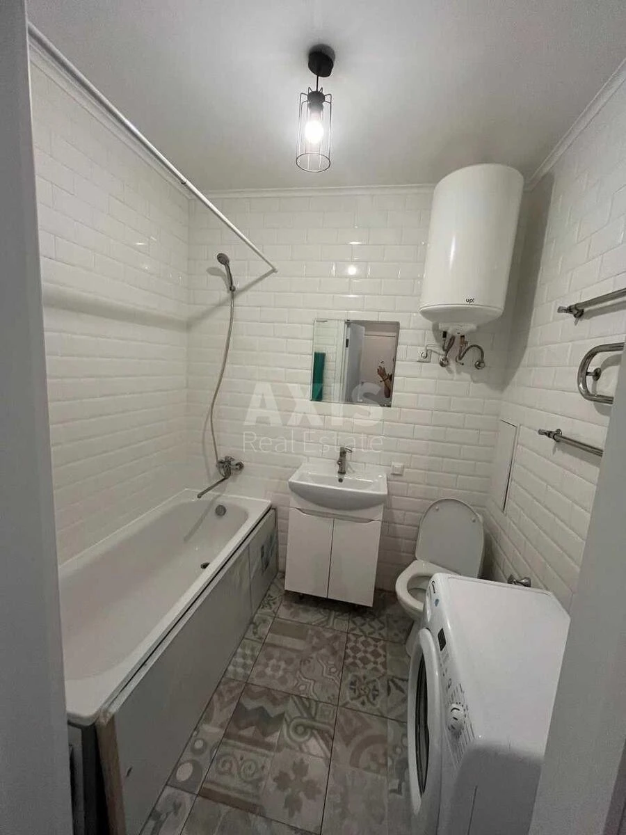 1k apartment vul. Kondratjuka Jurija 3686484