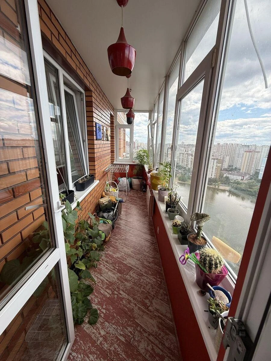 2k apartment vul. Revuc'kogo 9715879
