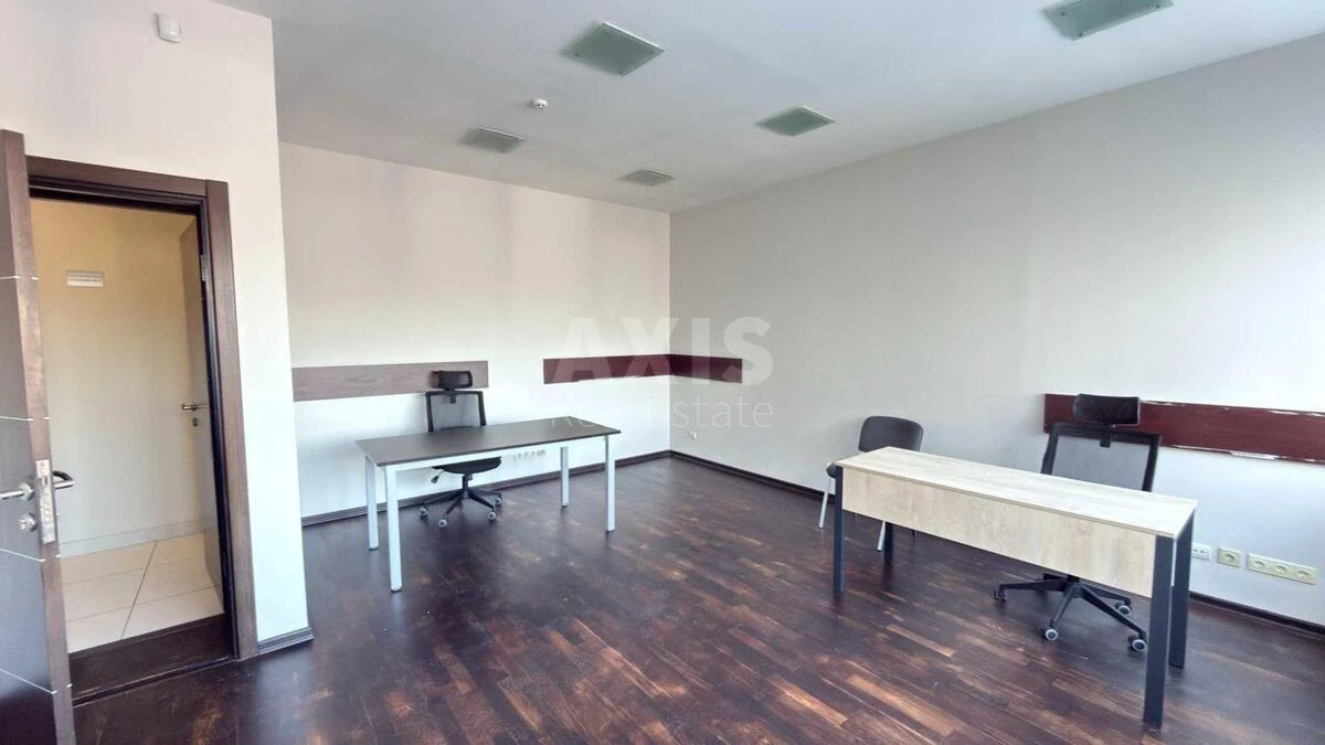 Office vul. Mechnykova 2, 168m2675500