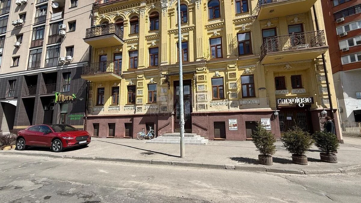 Объект торговли ул. Златоустовская 14, 200м2673112