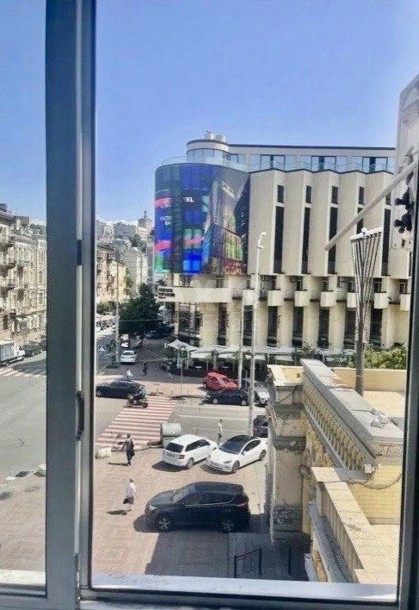 5к квартира вул. Басейна 17