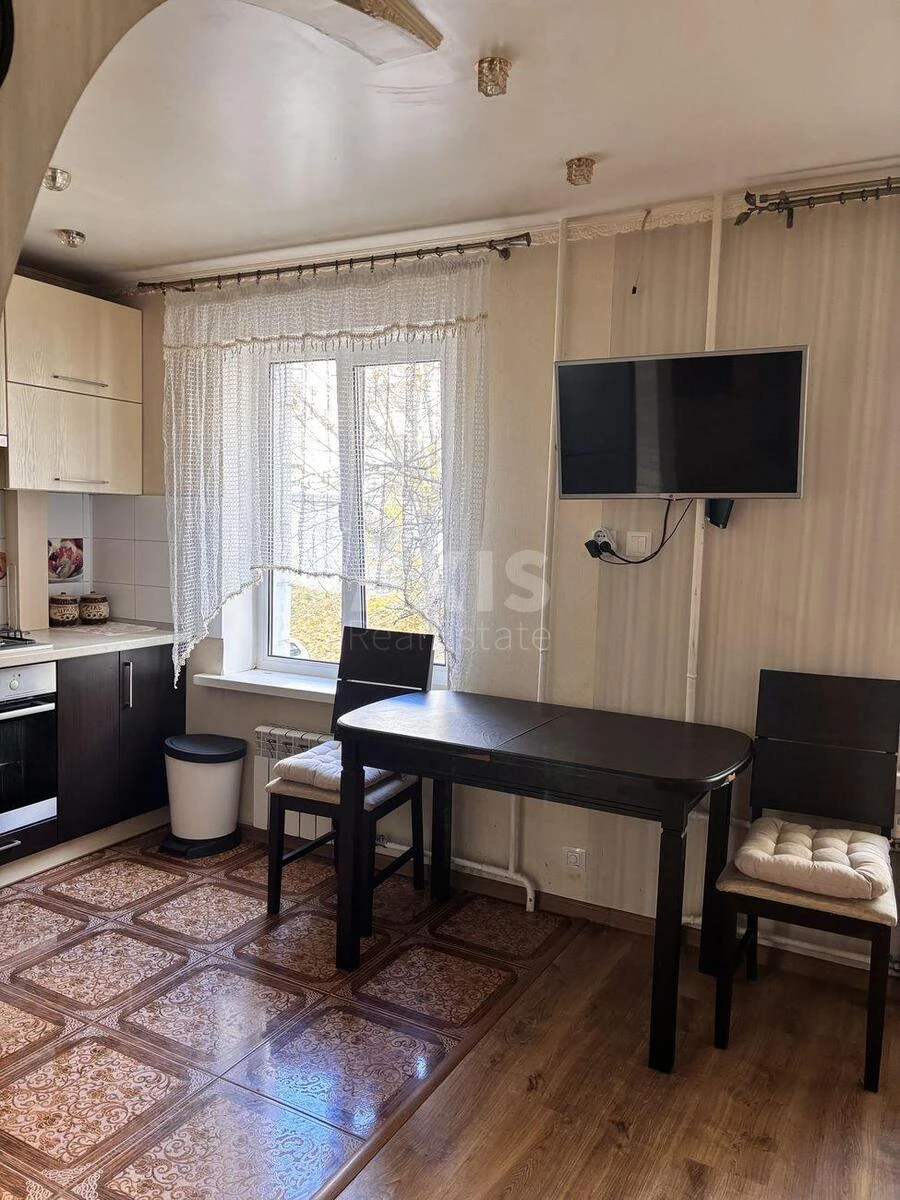 1k apartment vul. Vasylya Tyutyunnyka 56/2641480