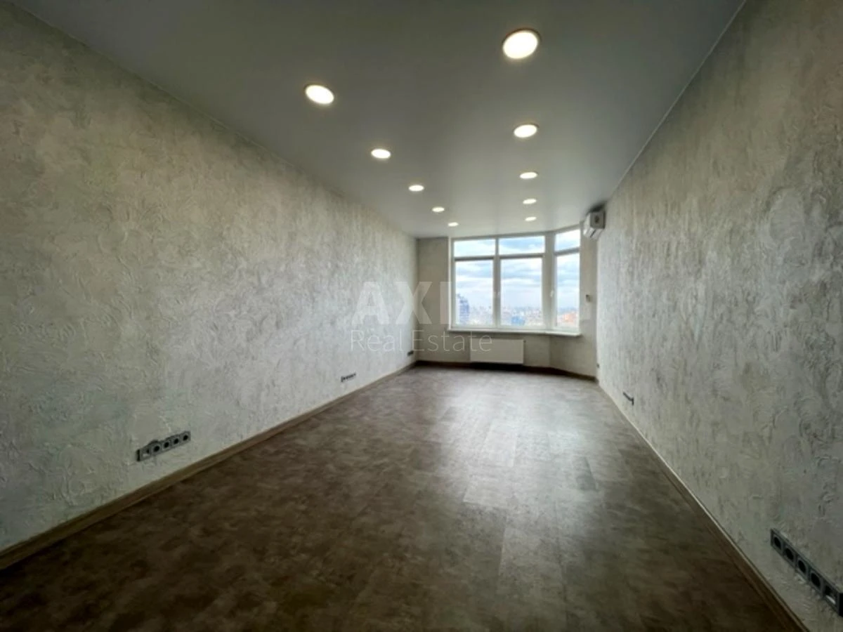 Office vul. Jevgena Konoval'cja 34, 111m2692304