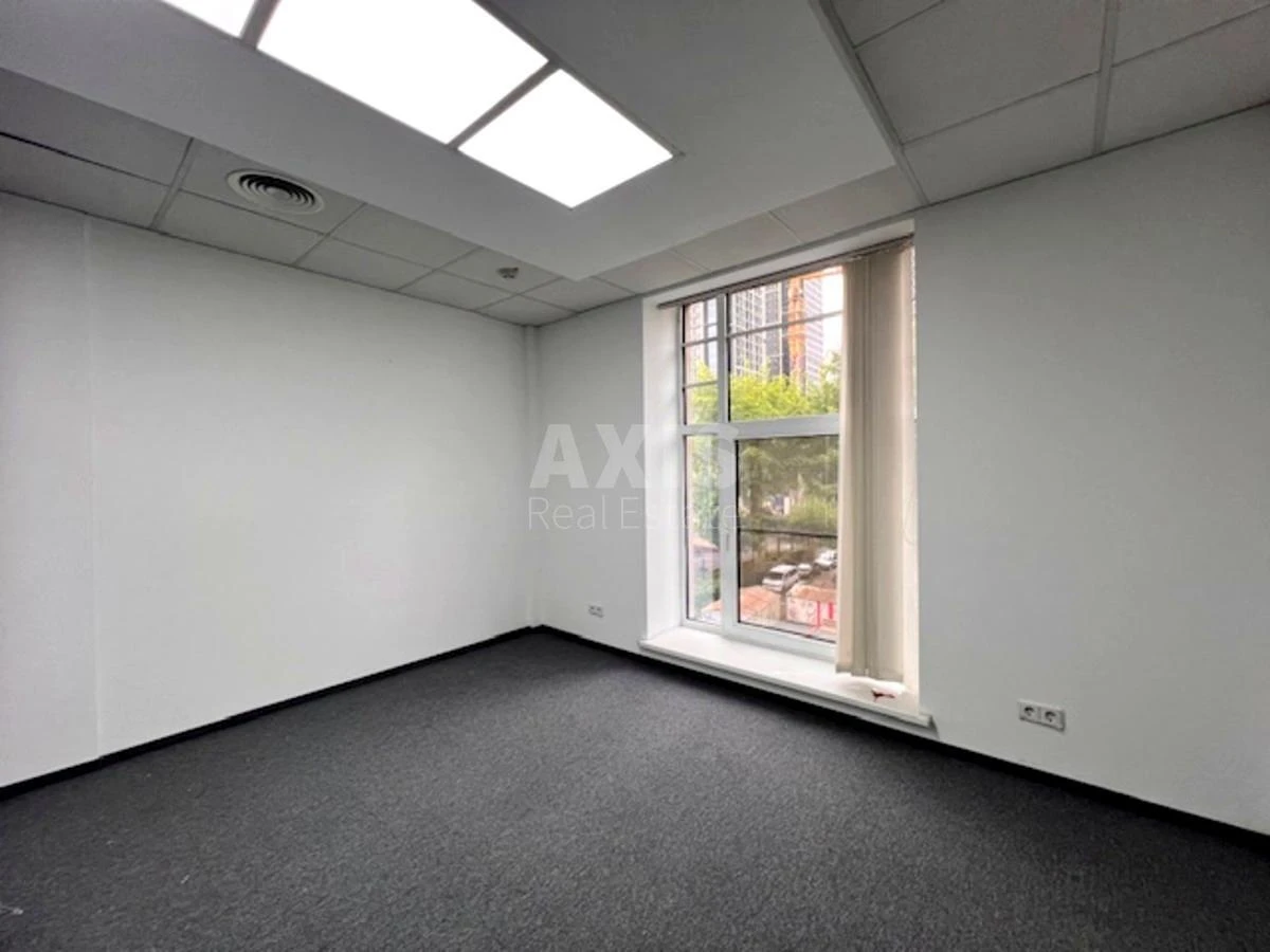 Office vul. Velyka Vasyl'kivs'ka 77А, 492m2692635