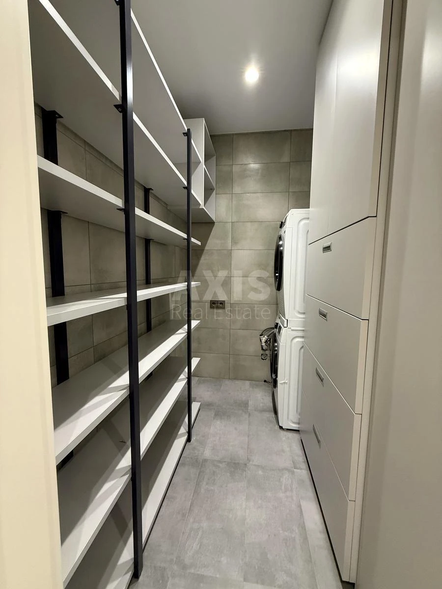 4k apartment vul. Antonovycha 118/9610272