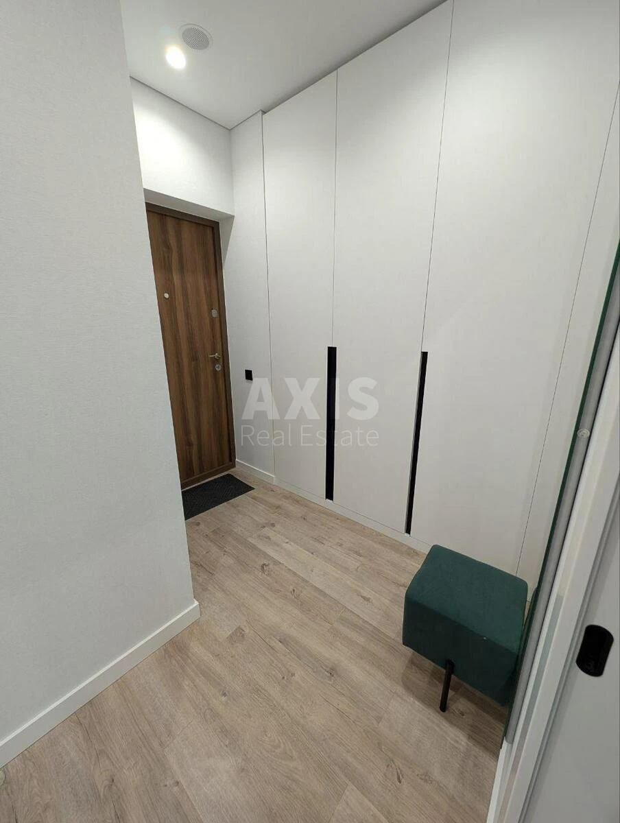 1k apartment vul. Oleksandra Olesja 8/17665605