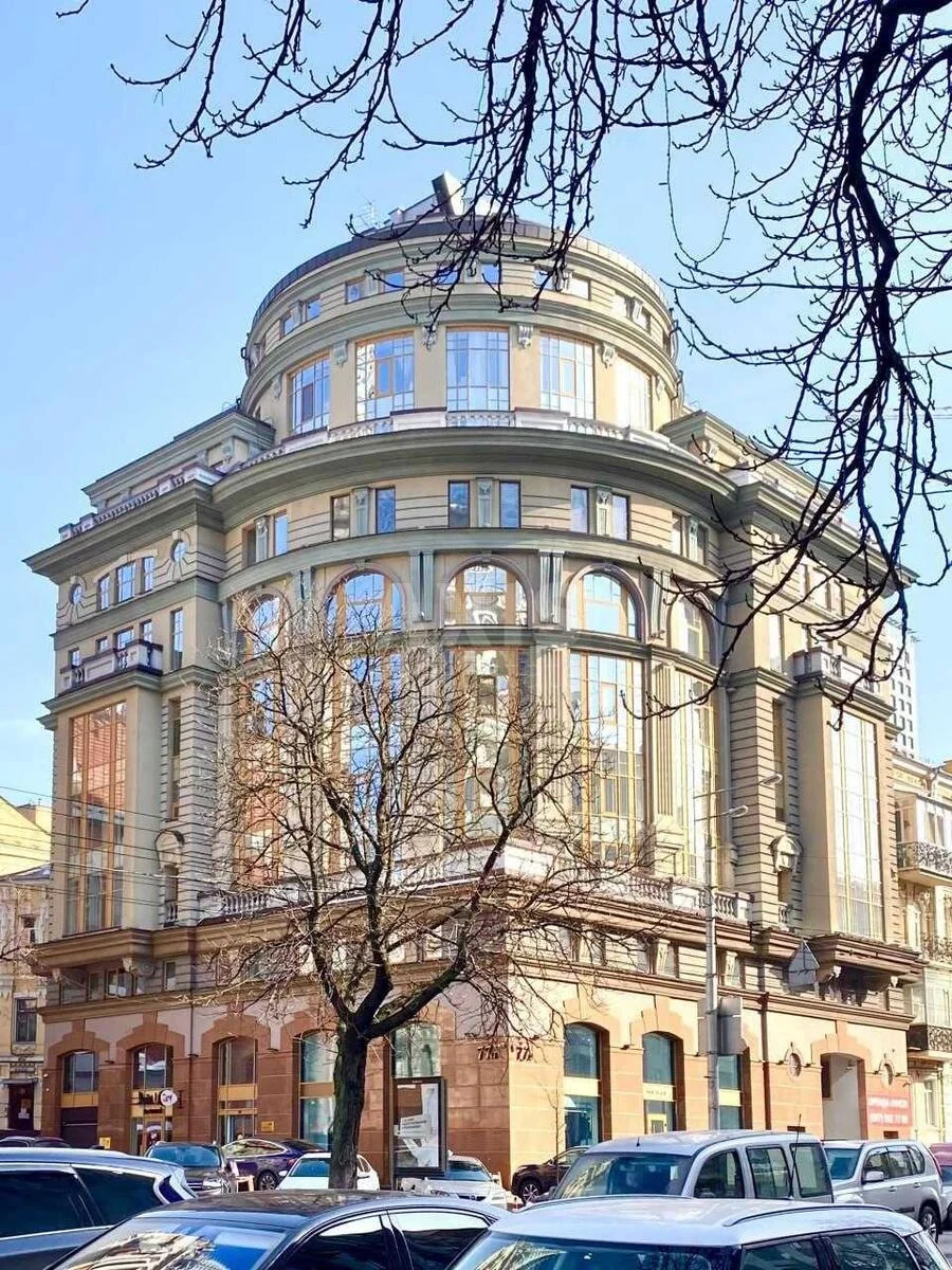 Office vul. Velyka Vasyl'kivs'ka 77А, 495m2