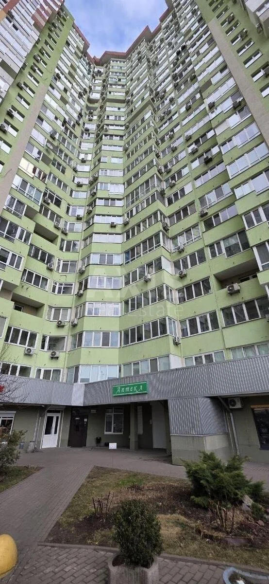 Об'єкт торгівлі вул. Донця Михайла 2А, 50м2