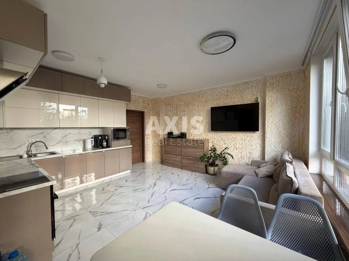 3k apartment vul. Saljutna 2696871