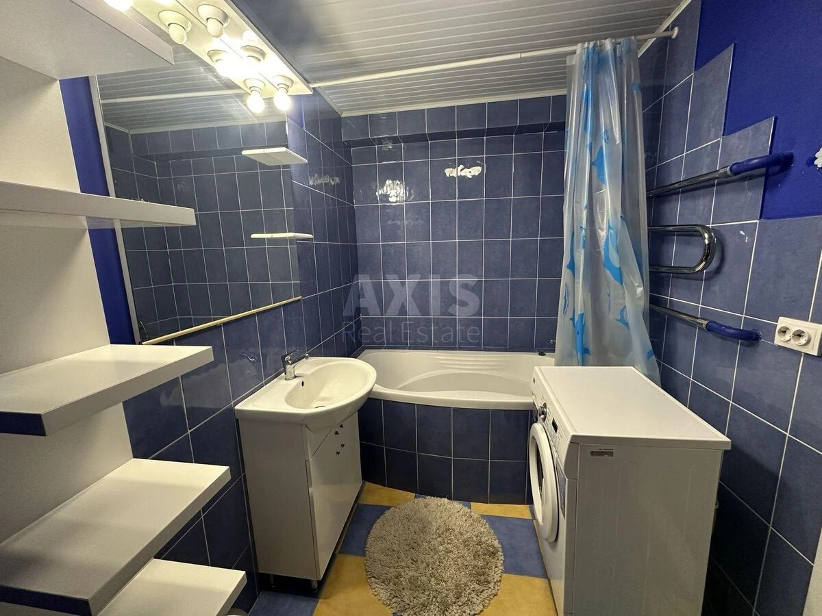 3к квартира ул. Ахматовой Анны 5637137