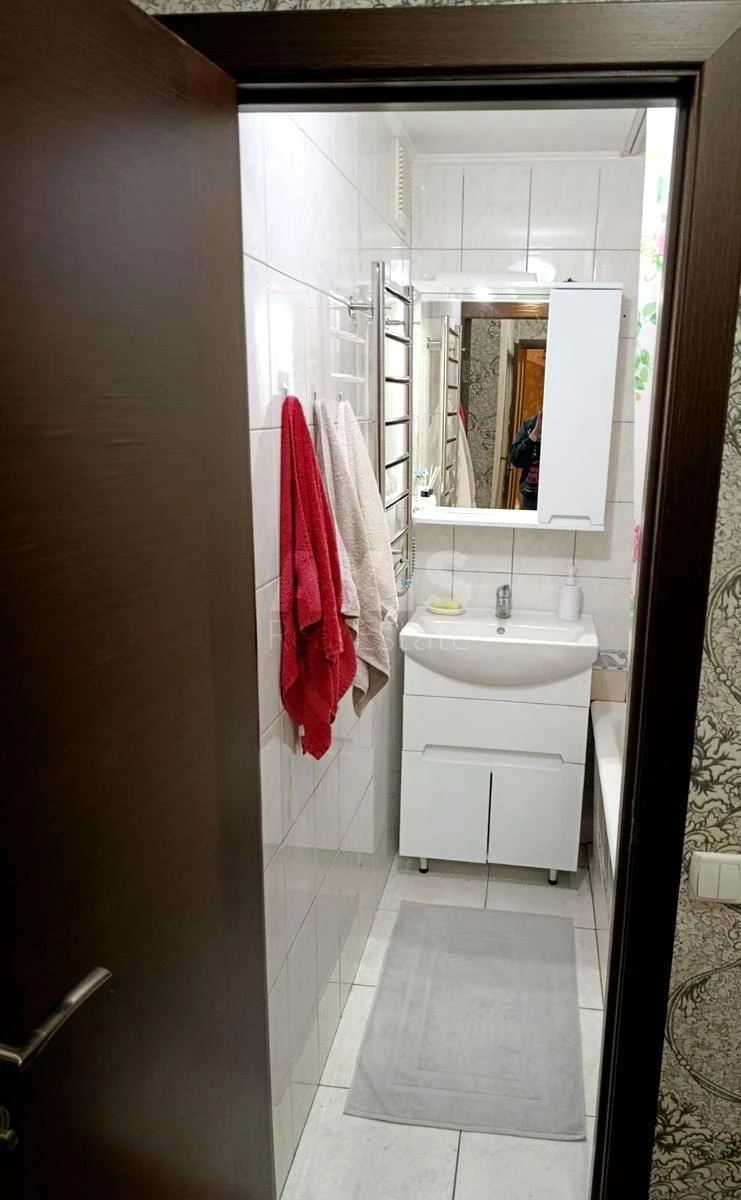 2к квартира ул. Булаховского Академика 42/43639206