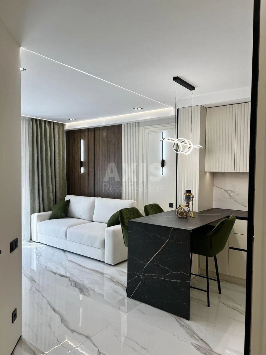 1k apartment vul. Myhajla Maksymovycha 28Є690700