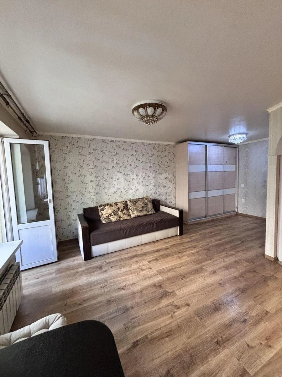 1k apartment vul. Vasylya Tyutyunnyka 56/2641482