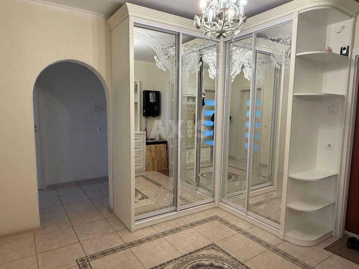 2к квартира пр-т Науки 606819912