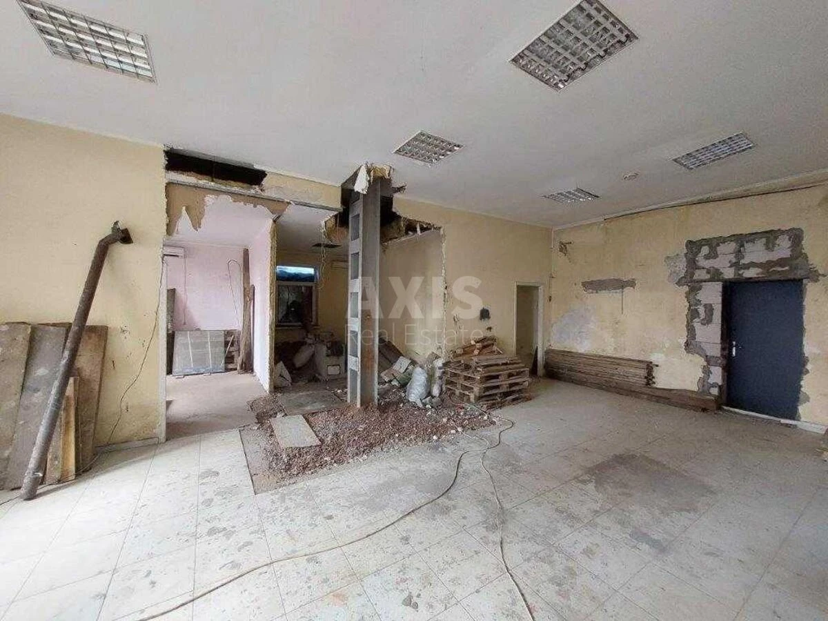 Service object vul. Gulaka Mykoly 4, 437m2620911