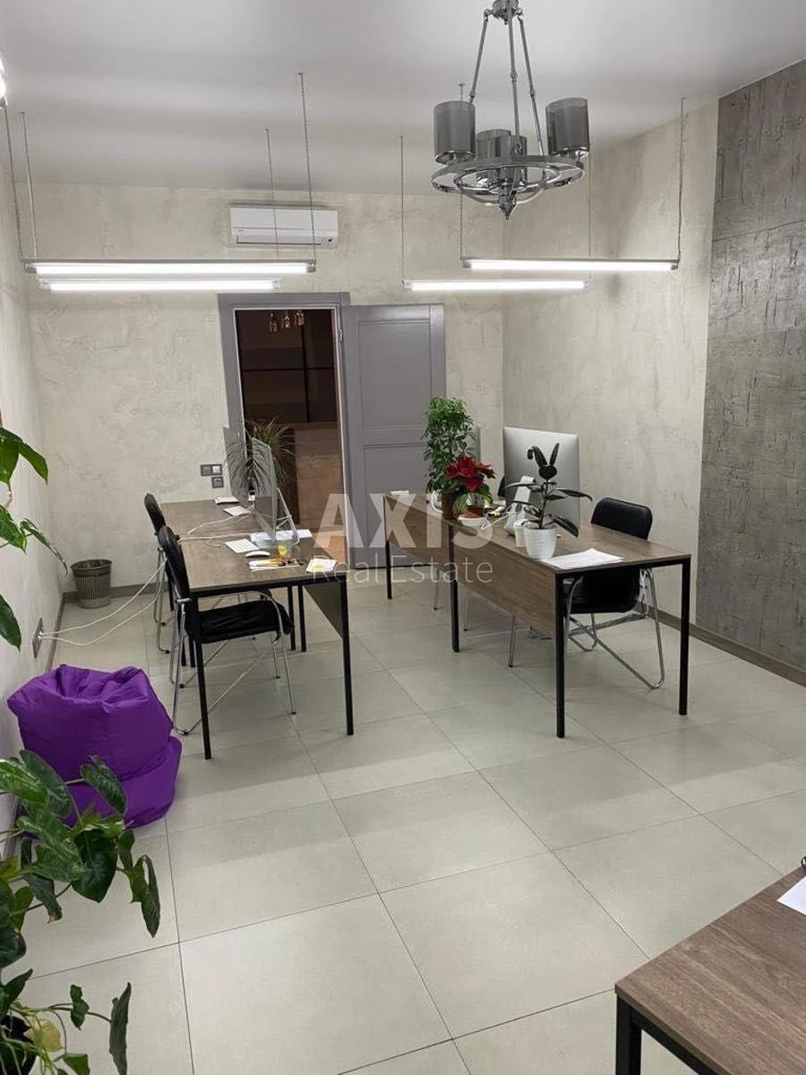 Офис ул. Василия Тютюнника 37/1, 120м2428291