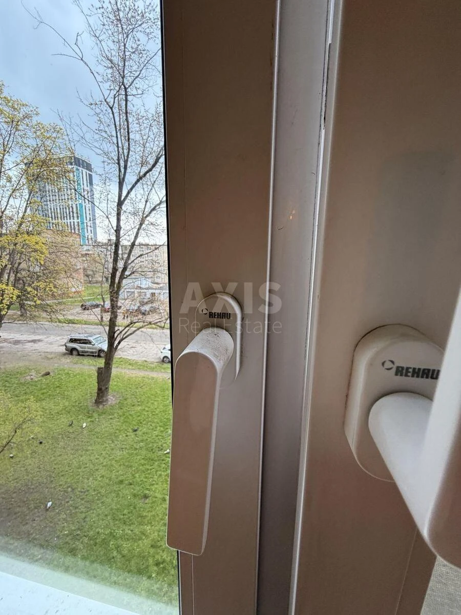 3k apartment vul. Rajduzhna 3Б716299