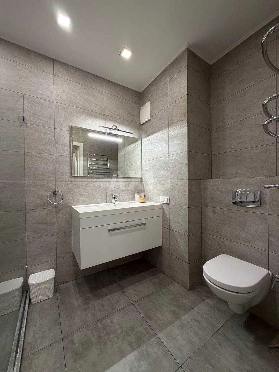 1k apartment vul. Petryc'kogo Anatolija 176564010