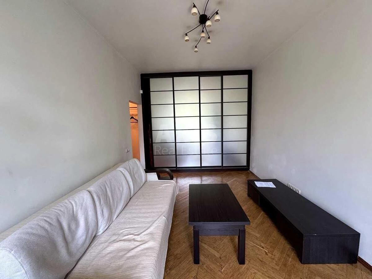 2k apartment vul. Gospital'na 2703977