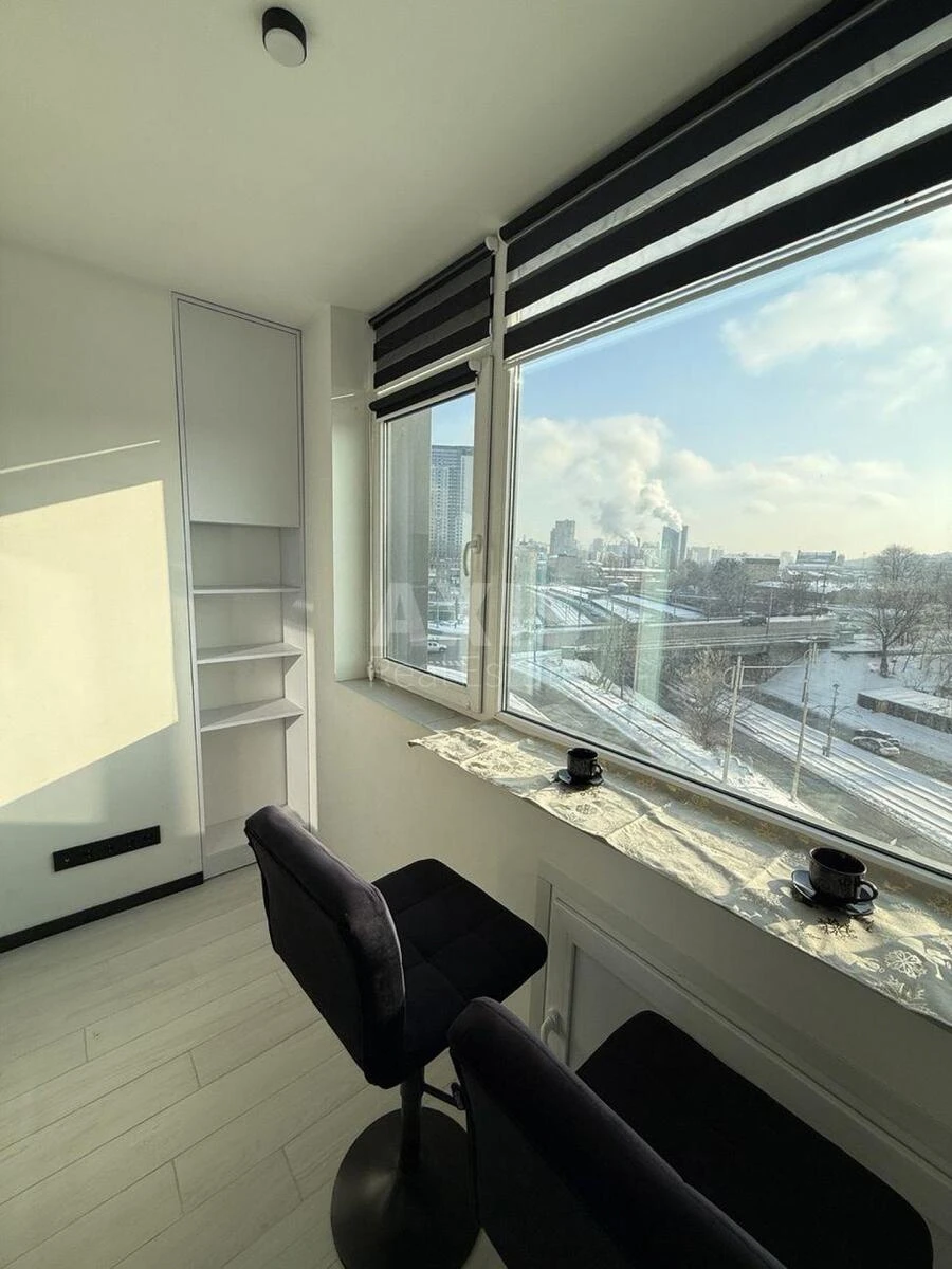 1k apartment pr-t Berestejskij 11Б657205