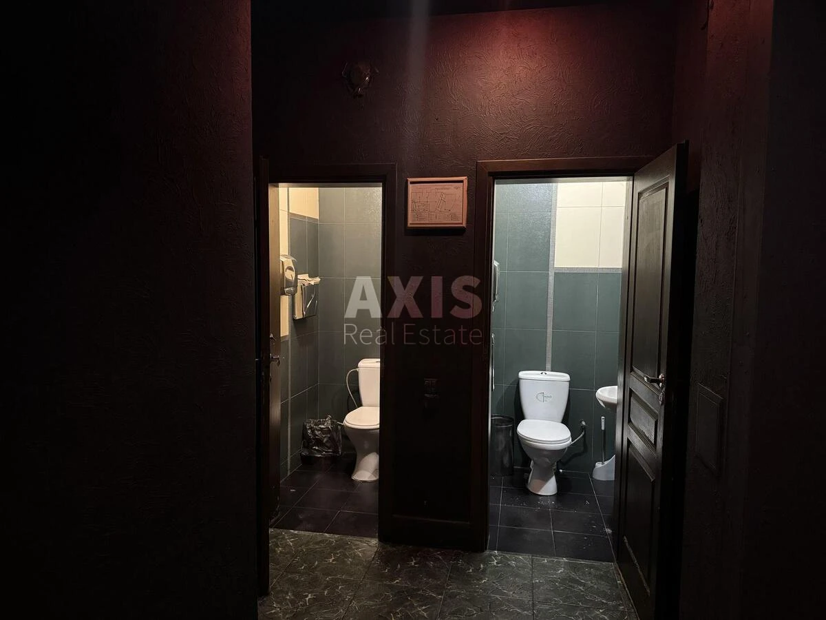 Объект торговли ул. Сверстюка Евгения 1В, 106м2556983