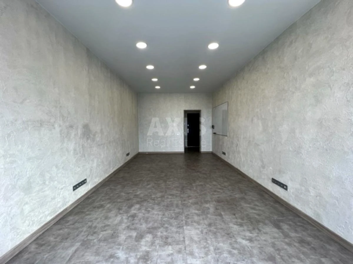 Office vul. Jevgena Konoval'cja 34, 111m2692307