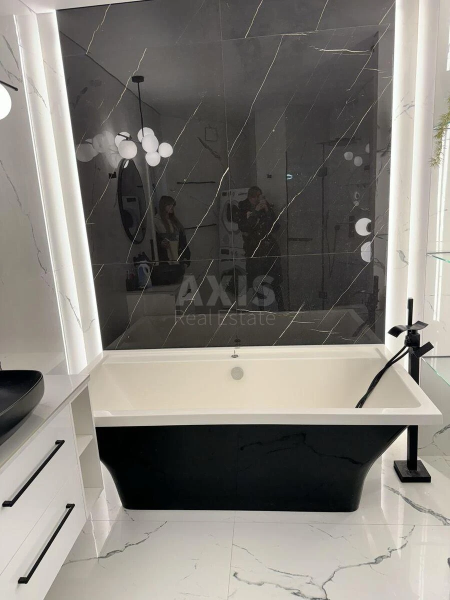 3к квартира ул. Евгена Маланюка 8516118