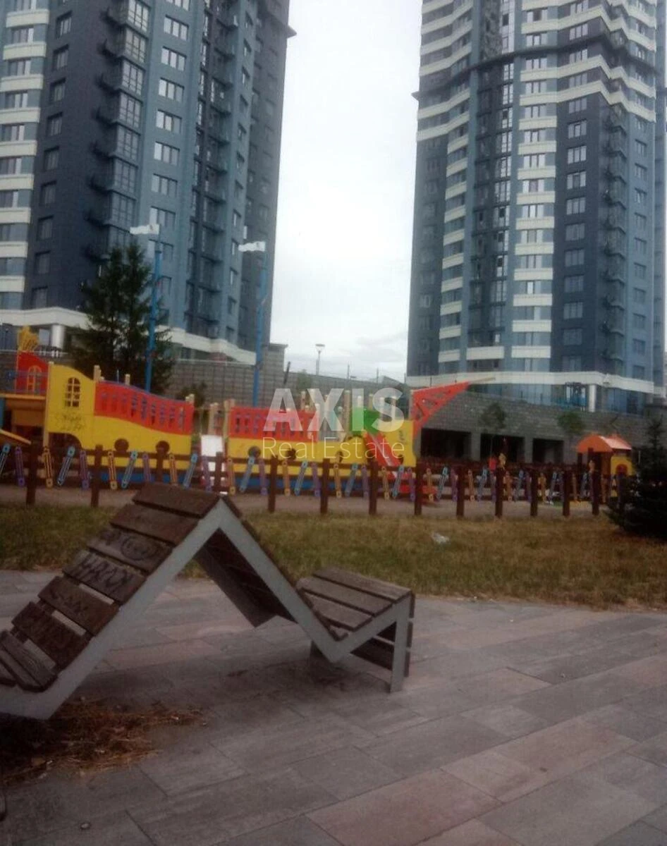 2k apartment vul. Mykil's'ko-Slobids'ka 17030420