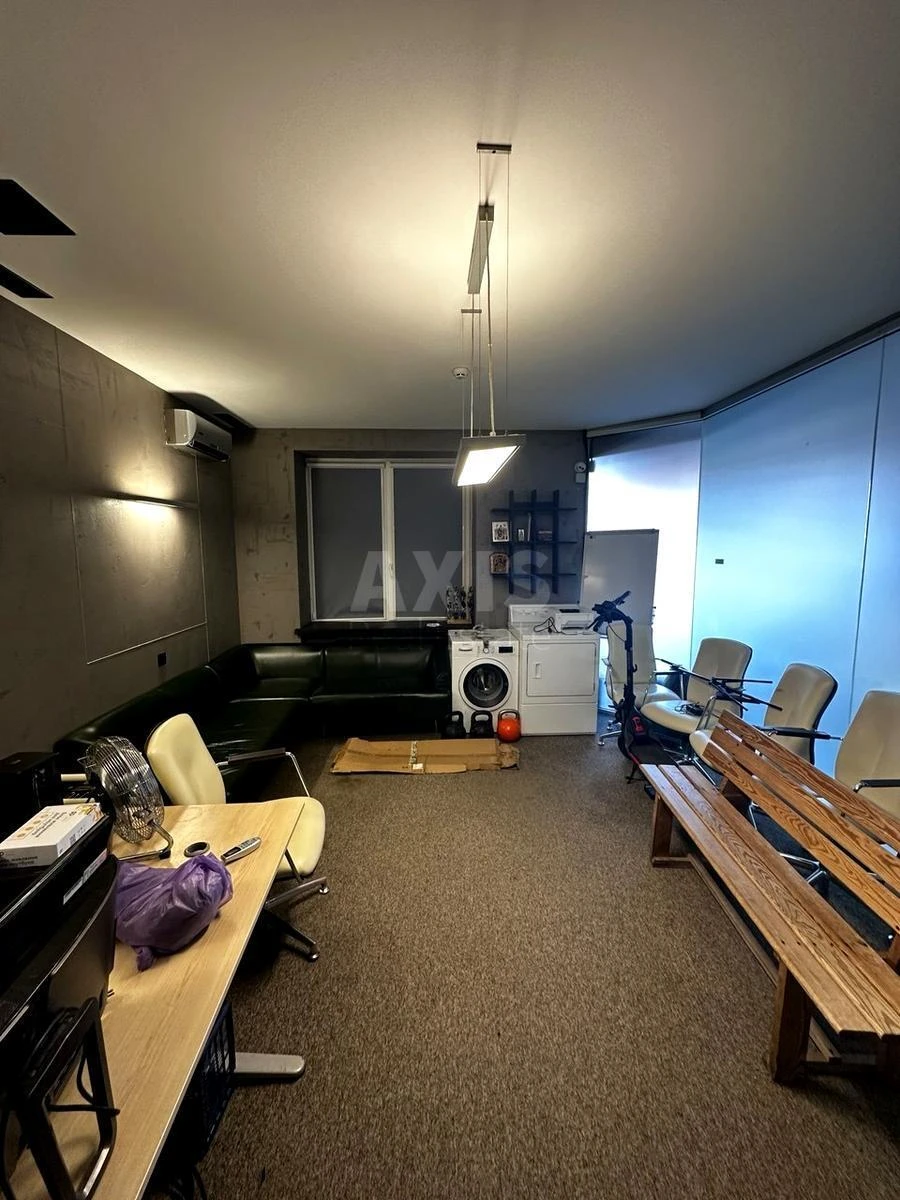 Office pr-t Volodimira Іvasyuka 6Б, 213m2679257