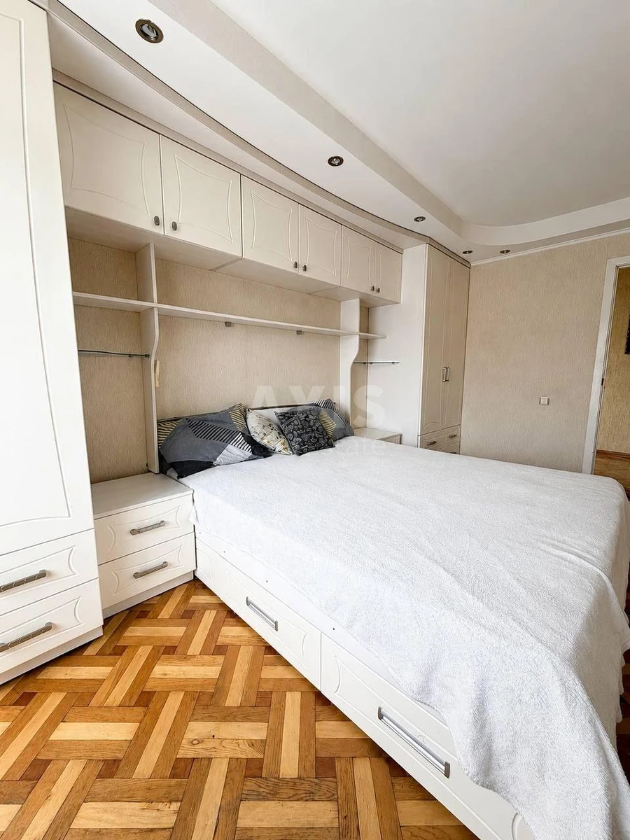 2к квартира ул. Борщаговская 2398890