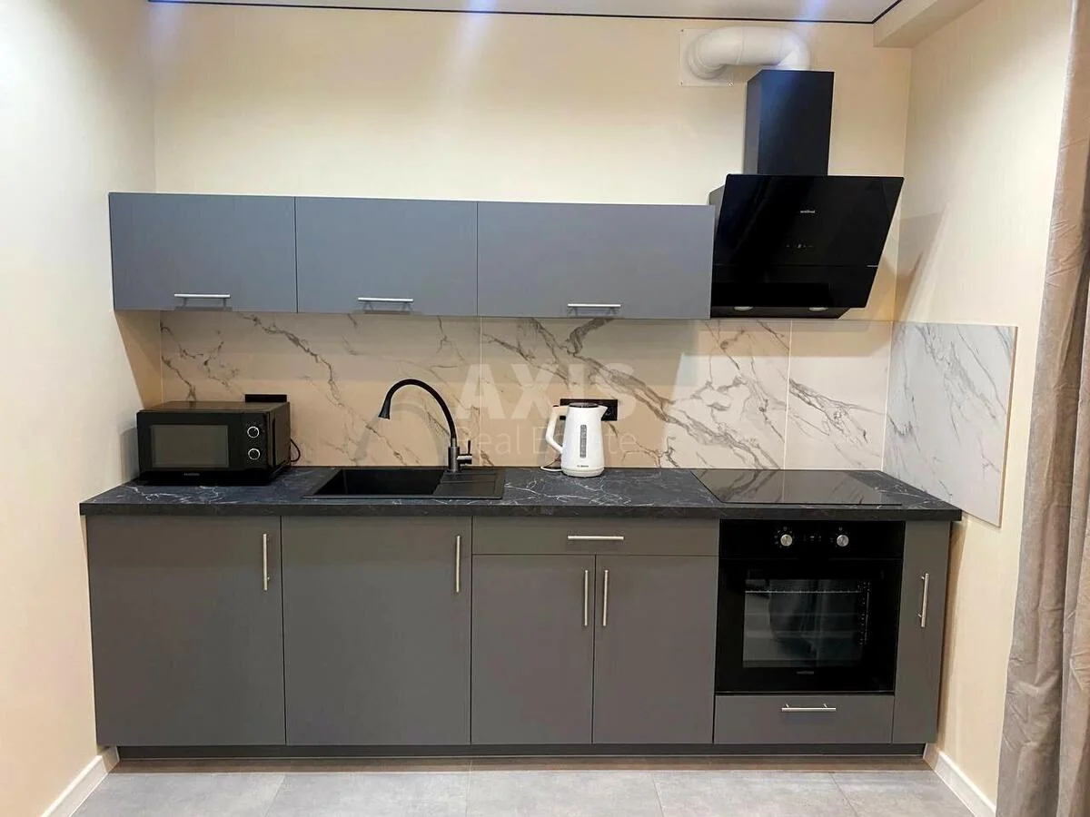 1k apartment vul. Myhajla Maksymovycha 24