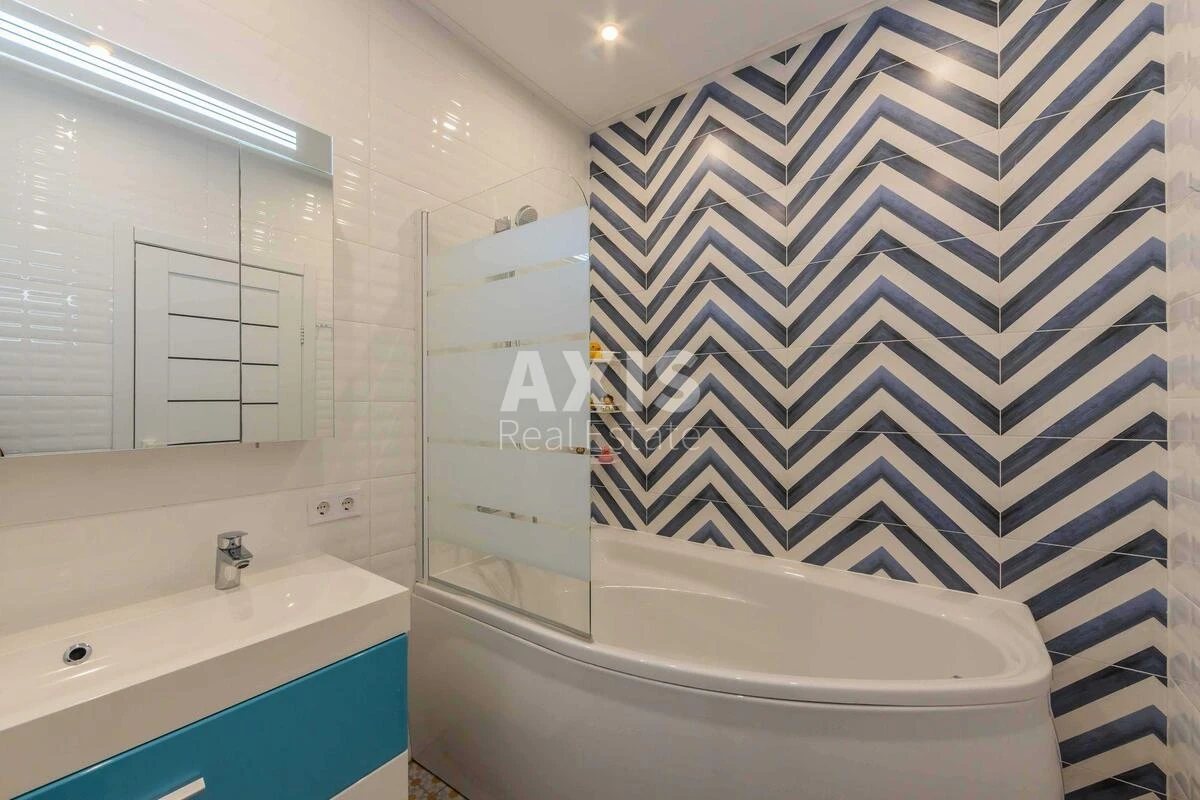 4k apartment pr-t Berestejskij 676534617