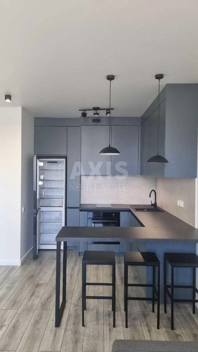 1k apartment pr-t Yevropeyskoho Soyuzu 83