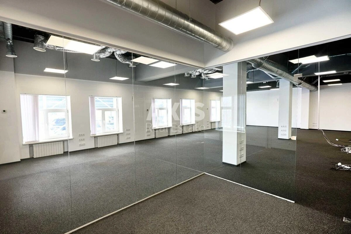 Office vul. Simyi Prakhovykh 58/10, 362m267084