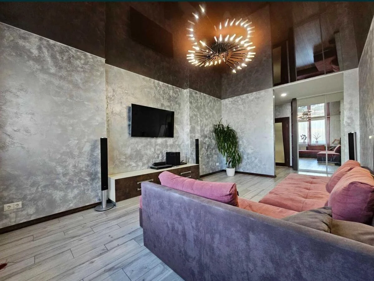 3k apartment vul. Dragomanova 40Ж685635