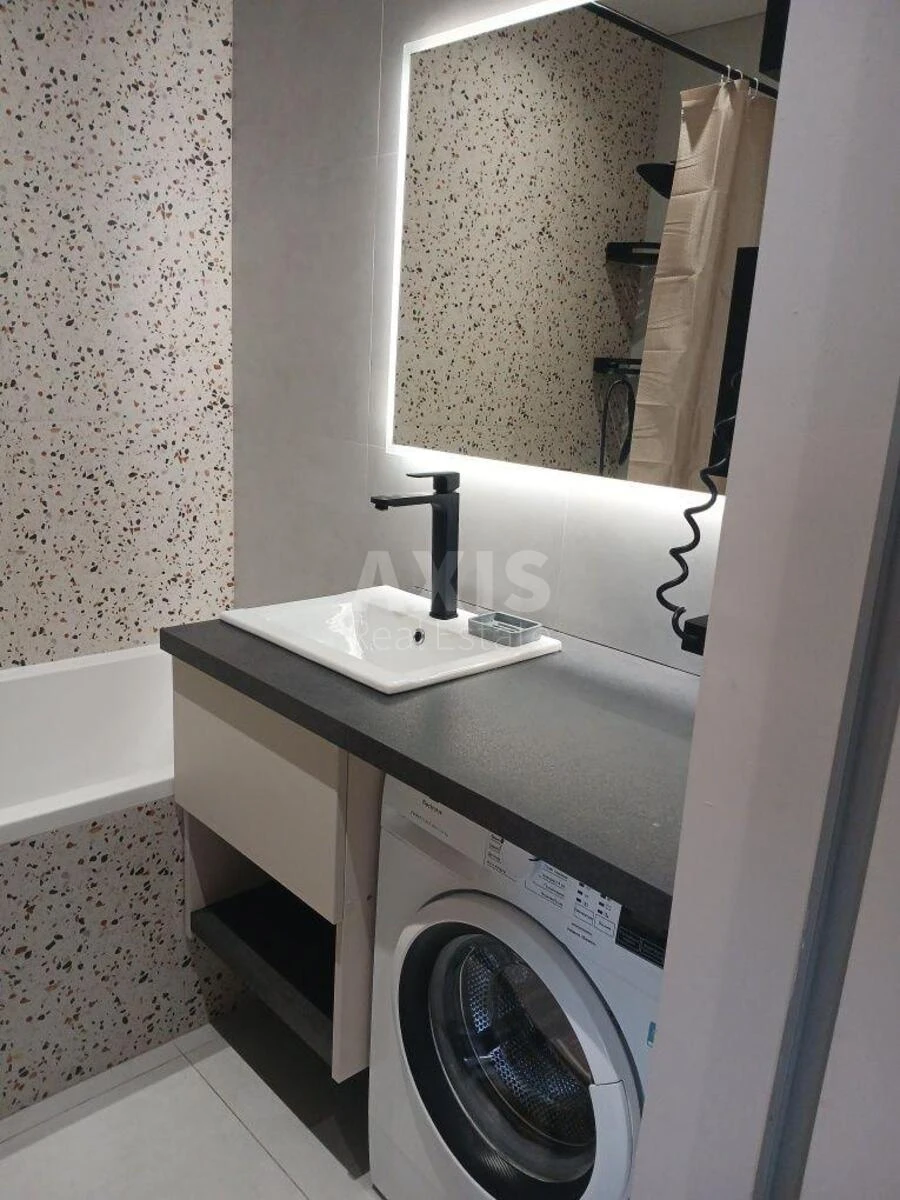 1k apartment vul. Yulia Zdanovska 34Б7065012