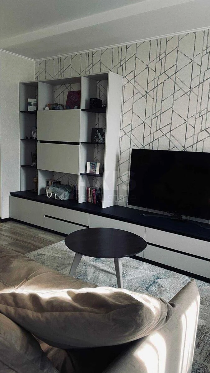 3k apartment vul. Sverstjuka Jevgena 6В706756