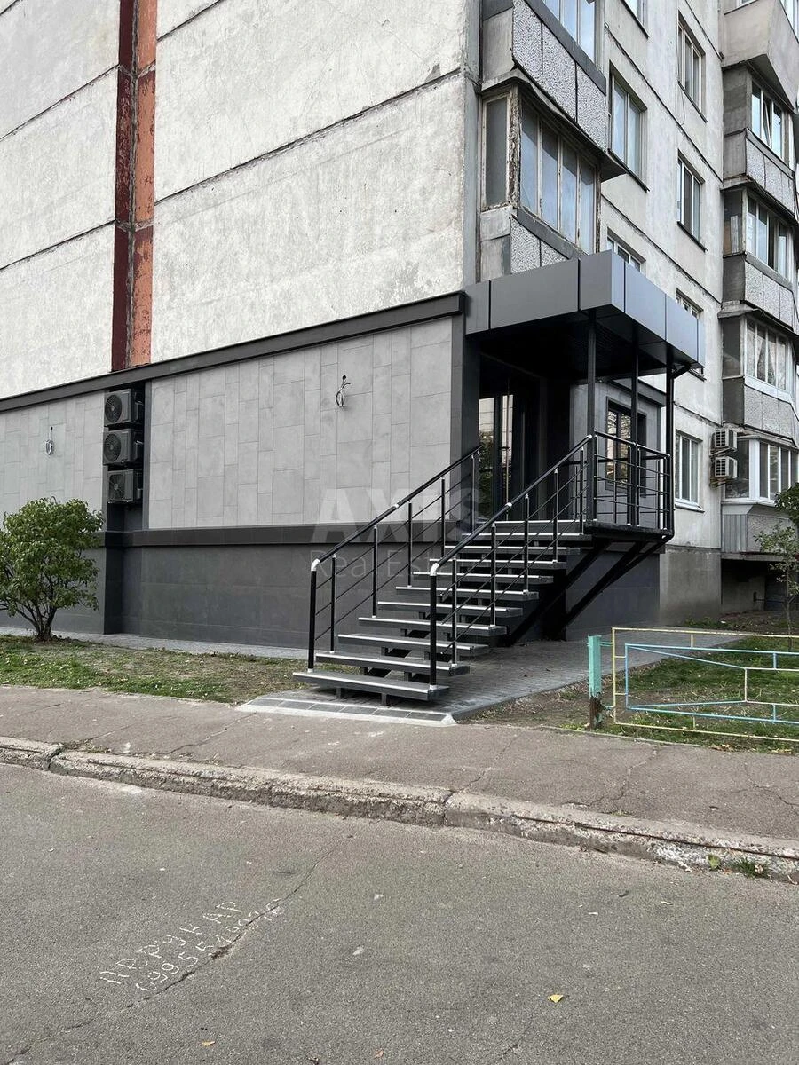 Trade object vul. Gajdaj Zoi' 12/10, 70m2674281