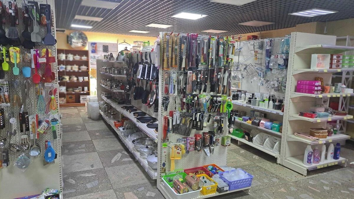 Объект торговли ул. Ревуцкого 12А, 260м2680003