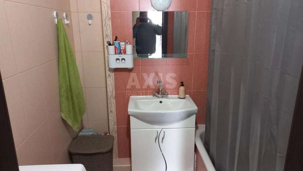 2к квартира ул. Кондратюка Юрия 1661239