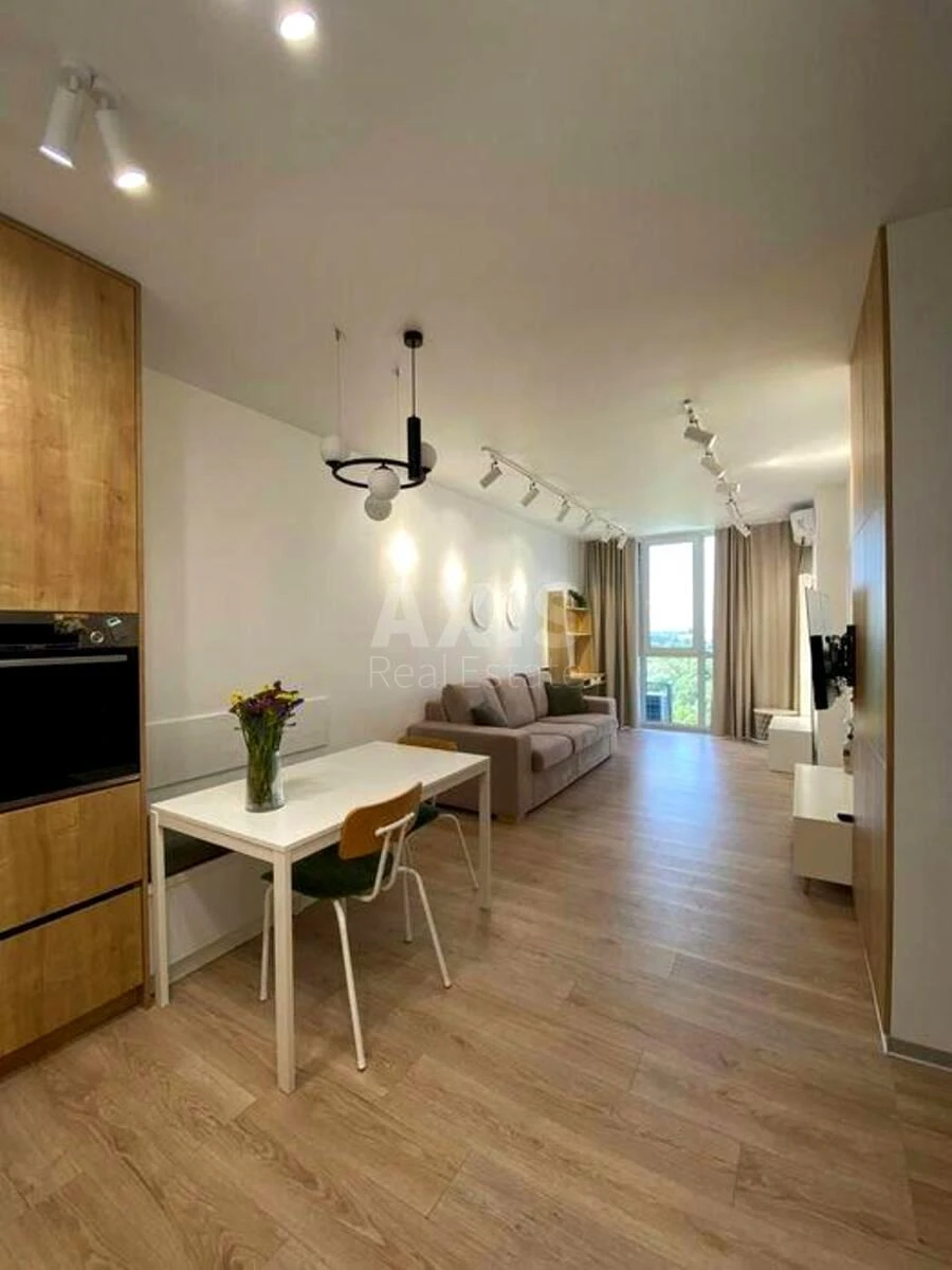 2k apartment vul. Saljutna 2Б644671